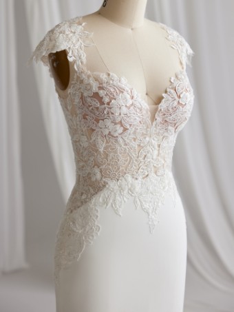 Maggie Sottero IDABELLE 23RK674A01 #2 Ivory (gown with Natural Illusion) thumbnail
