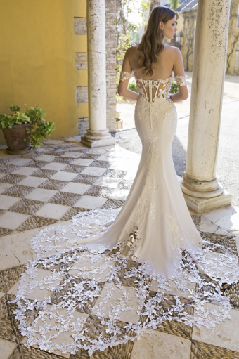 Enzoani Preston #1 default Ivory/Nude thumbnail