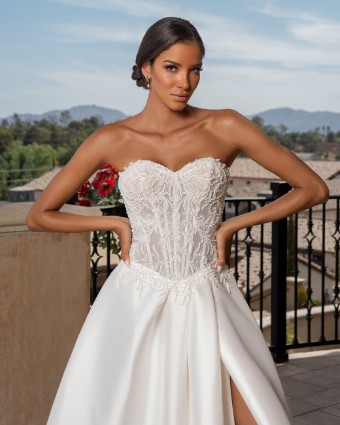 Kitty Chen Iris #1 Ivory/Khaki thumbnail