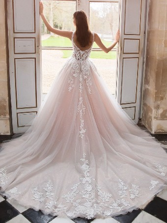 Enzoani Elizabeth #1 default Ivory/Nude thumbnail