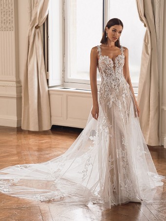 Enzoani Femie #0 default Sand/Ivory/Nude thumbnail